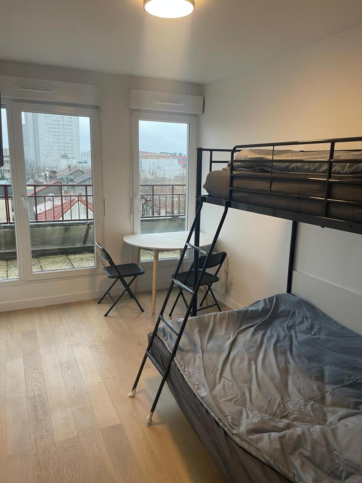 Privees Dans Un De 4 Pieces Homestay *