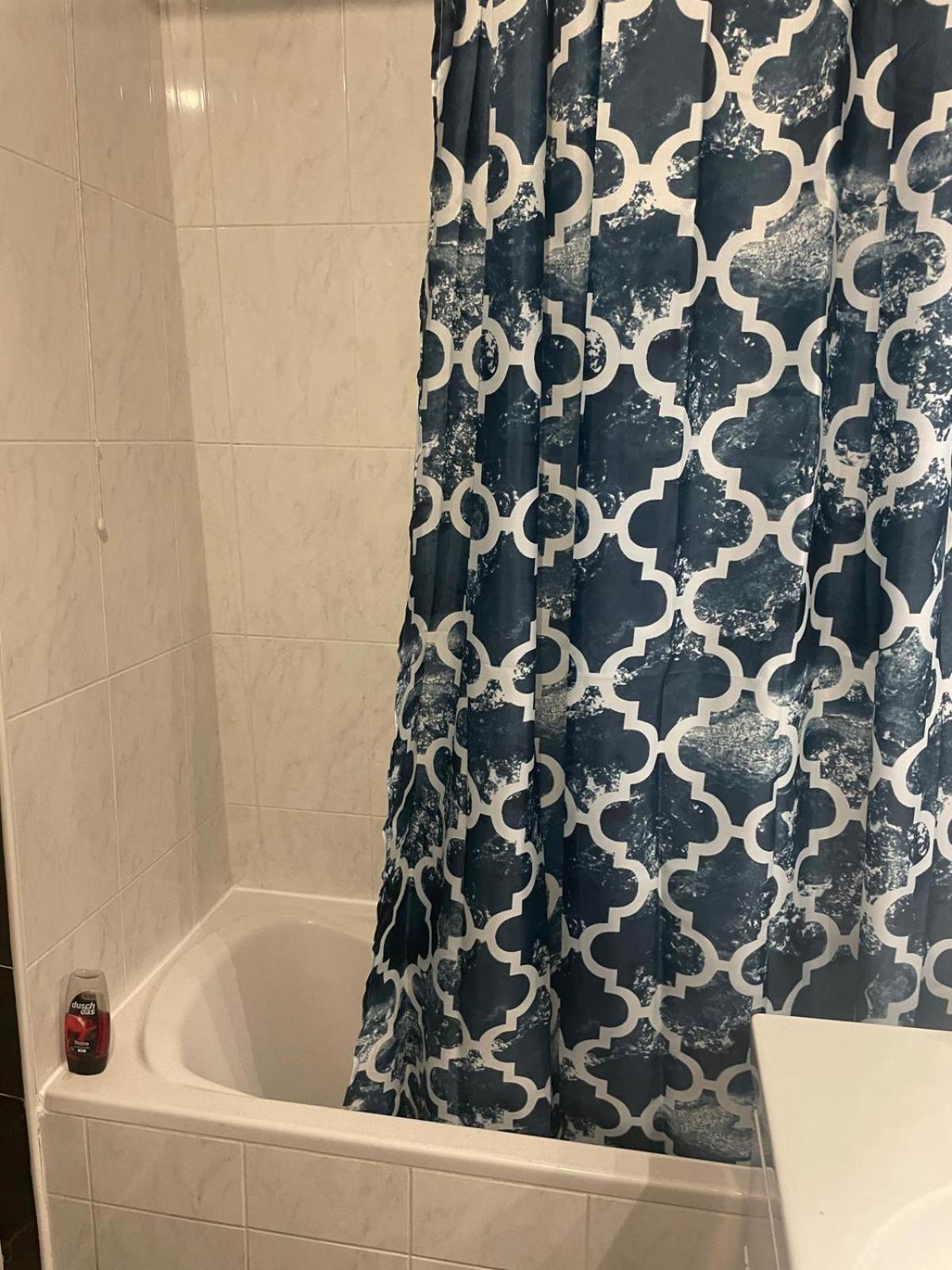 Privees Dans Un De 4 Pieces Homestay Alfortville